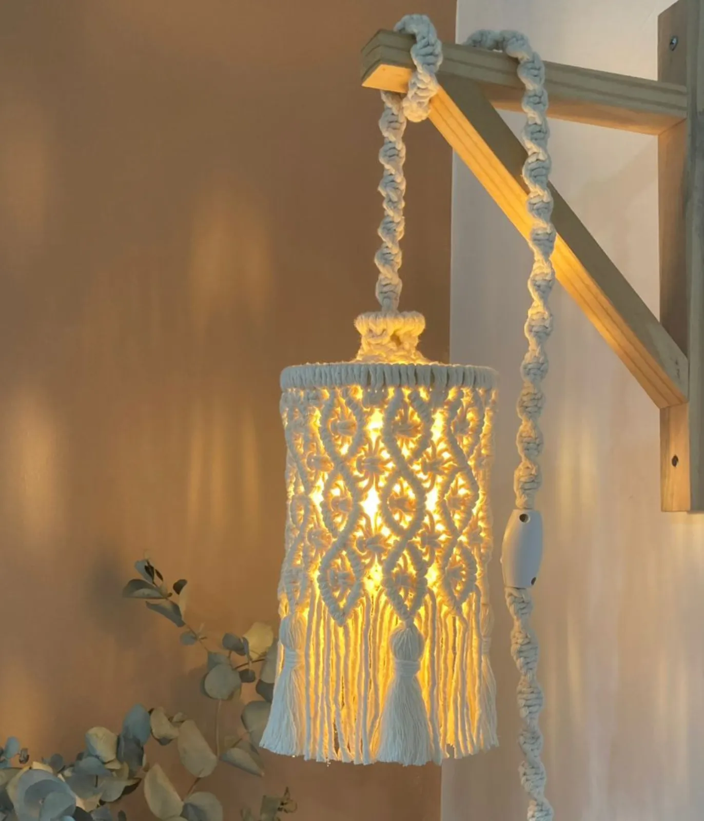 Luminária Pendente Luna em Macramê